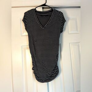 Liz Lange Maternity Black and Gray Fitted Shirt